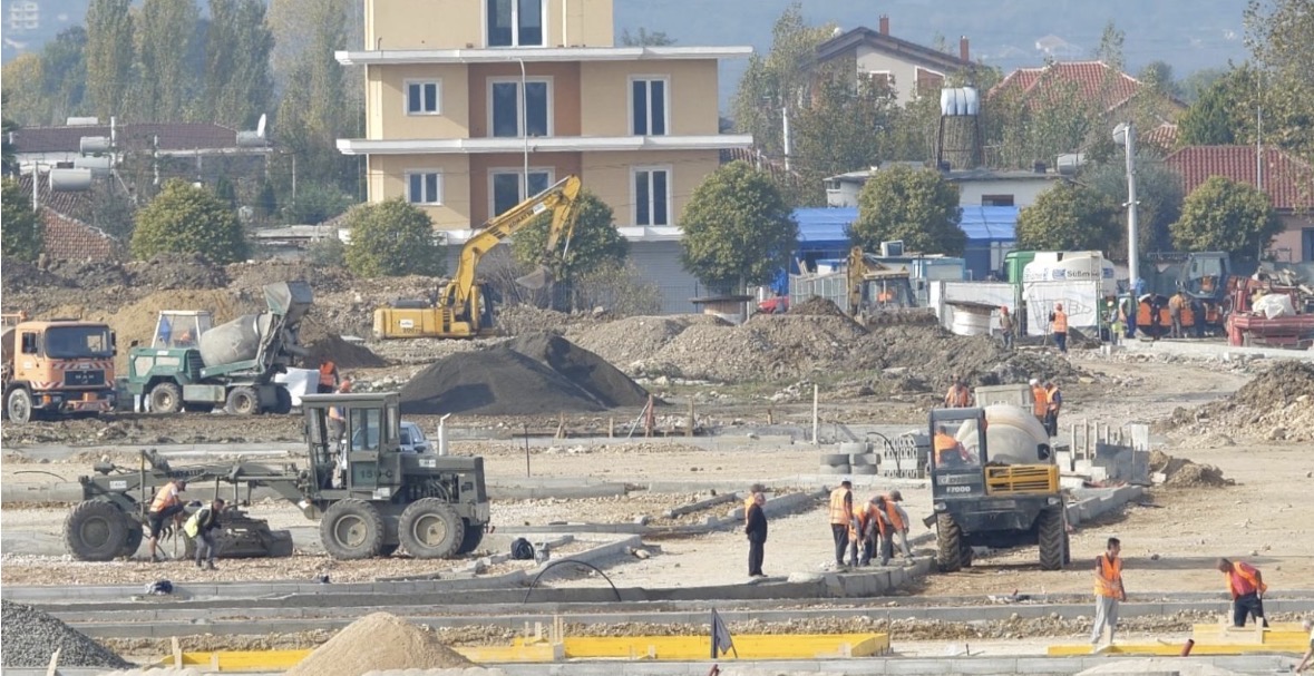 Rriten kostot në ndërtim, ndikimi më i madh nga pagat dhe nafta
