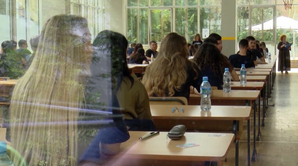 Nisin sot provimet e Maturës Shtetërore