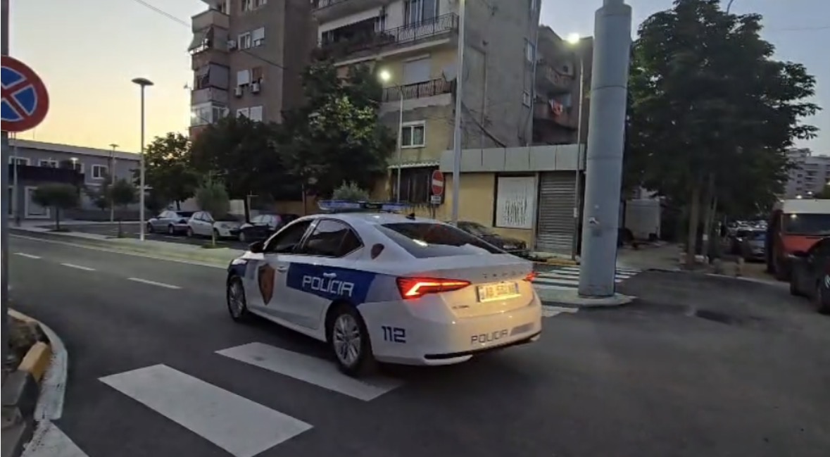 Operacion policor në Vlorë, ndalohen 5 persona të dyshuar për armëmbajtje pa leje