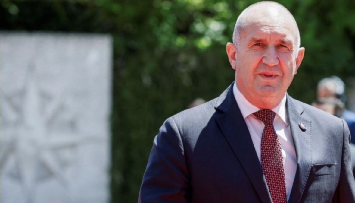 Bullgaria ndalon dërgimin e armëve në Ukrainë, bën thirrje për negociata
