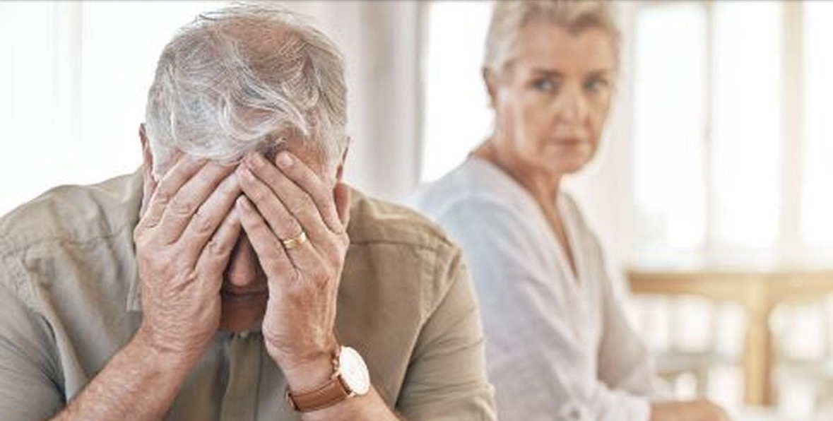 Jo tradhtia dhe as paratë/ Psikologët zbulojnë arsyen që po i çon çiftet pas të 50-ave drejt divorcit 