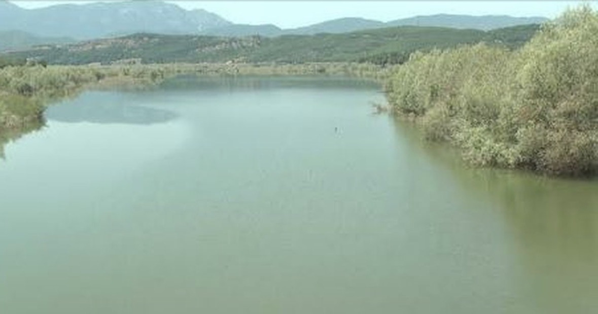 Tragjedi në Liqenin e Ulzës/ Gjendet i riu i pajetë, dyshohet se ka humbur jetën gjatë… 