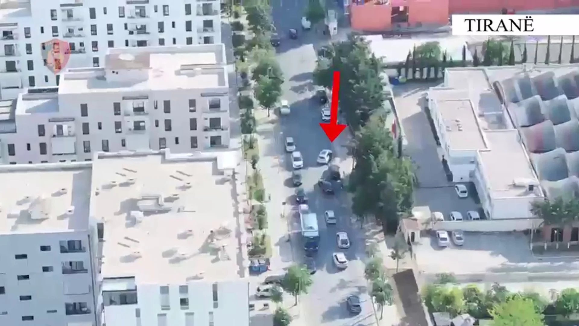 Ishin pjesë e një grupi kriminal që shiste armë zjarri, arrestohen 4 persona në kryeqytet, shpallen në kërkim 2 të tjerë