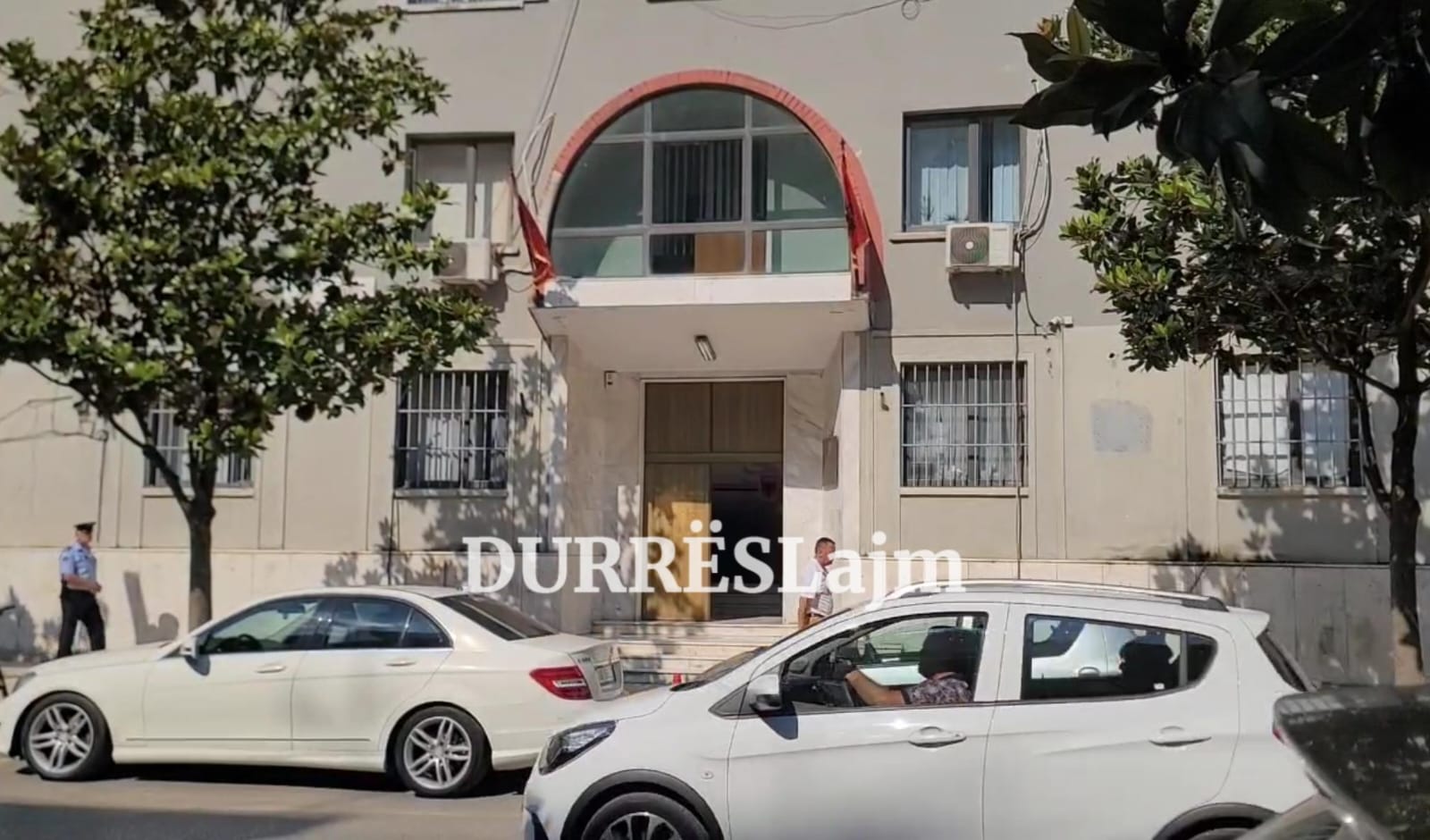 Vrau fqinjin e tij, 25-vjeçari njihet me masën e sigurisë në gjykatën e Durrësit