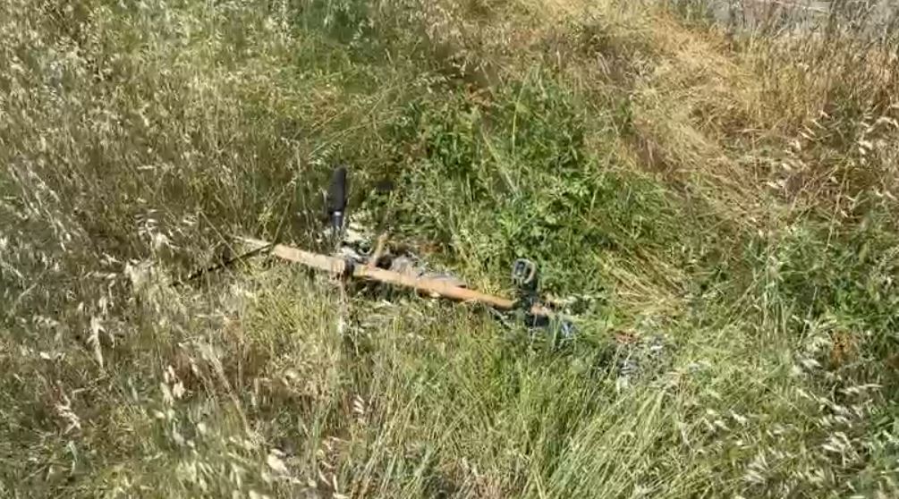 Aksident në rrugën Korçë-Devoll, makina përplas biçikletën, plagoset drejtuesi