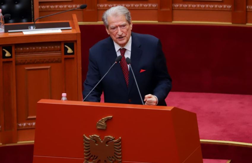 “Nuk kam qenë kurrë non grata”/ Berisha: Të tillë e quajtën kundërshtarët, sanksioni im ka qenë viza, kam patur një komunikim zyrtar
