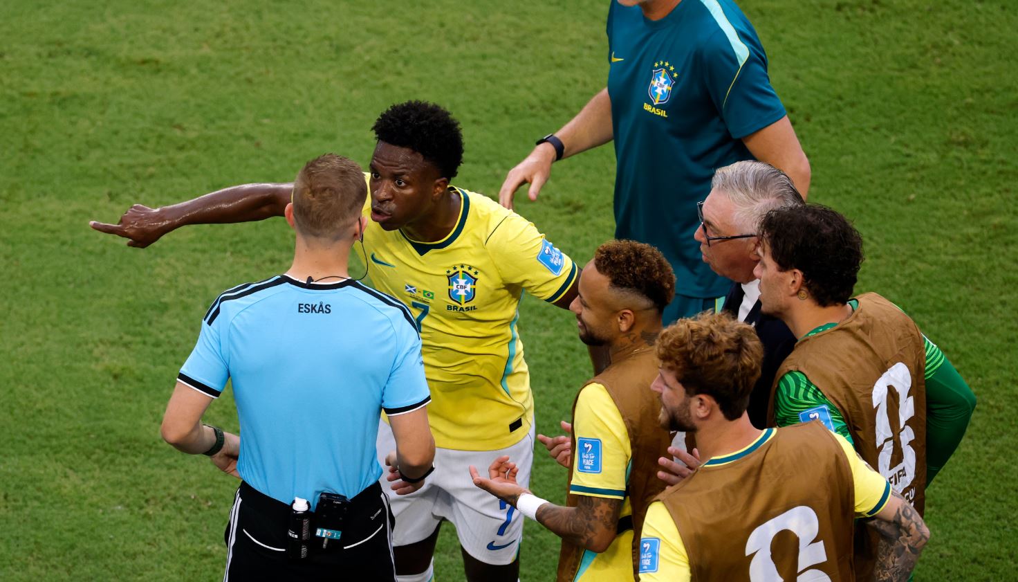Brazili dërgon ankesë zyrtare në FIFA kundër arbitrit për golin e anuluar të Vinicius