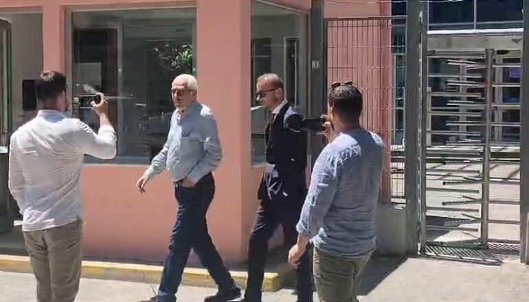 Dosja e Belinda Ballukut dhe fshehja e vilës luksoze të ish-zv.kryeministres, biznesmeni Pandeli Carapuli thirret në SPAK