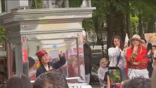 Shqiptarët organizojnë protestë edhe në Hagë