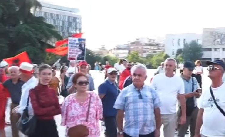 Nis protesta e 28-të kombëtare kundër Edi Ramës! Qytetarët mblidhen te sheshi “Skënderbej”, eurodeputetët i bashkohen sot revoltës