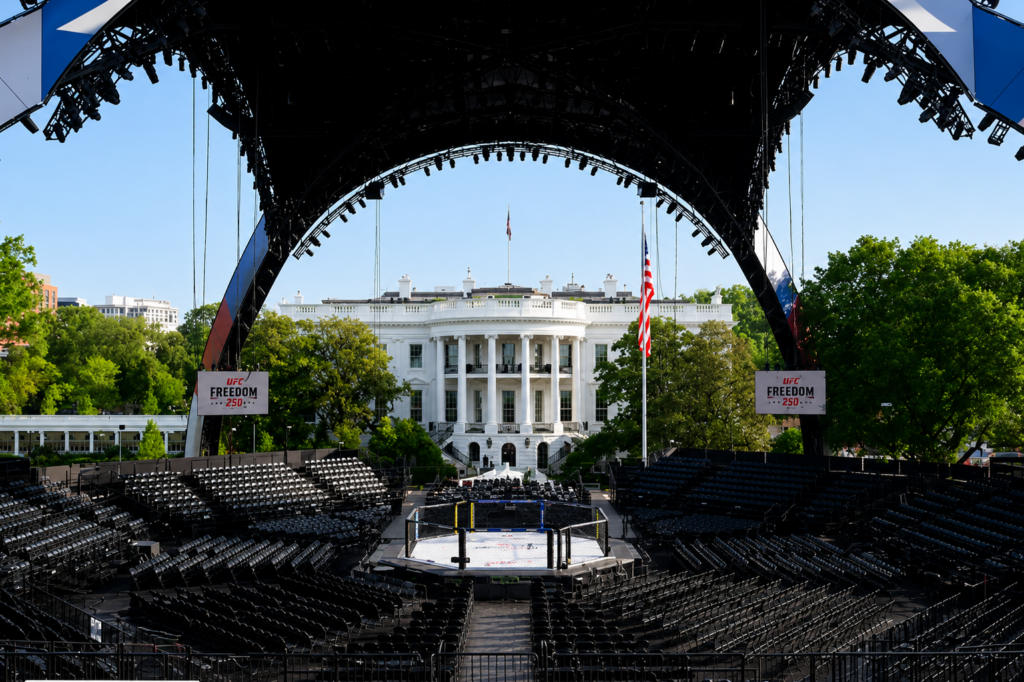 “Gladiatorë në Shtëpinë e Bardhë”, Trump përgatit festën më të madhe presidenciale në histori për 80-vjetorin e tij