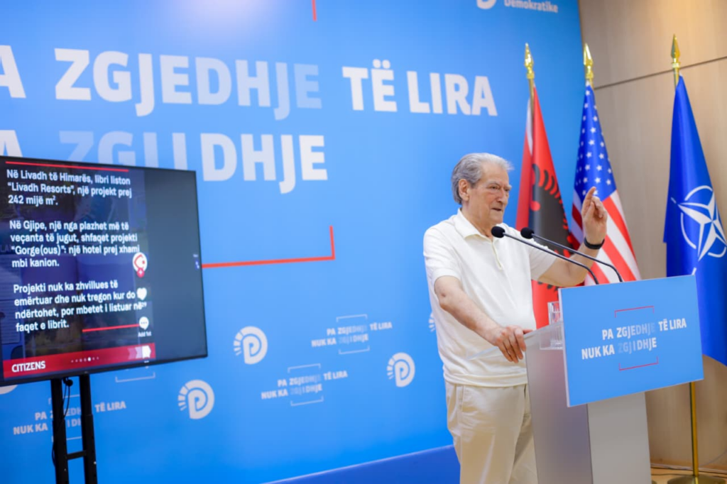 Berisha denoncon investimet në bregdet: Rama ka projektuar 523 resorte dhe hotele në zonat turistike