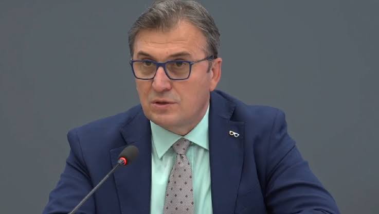 Humbja e jetës për shkak të vapës, Brataj: Temperaturat e larta rrisin infarktet, trombozat dhe vdekjet e papritura