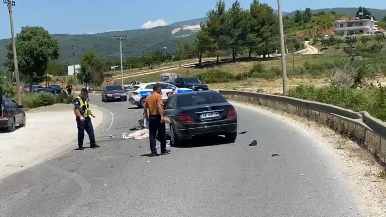 Aksident me vdekje në aksin Fushë-Krujë – Laç, përplaset nga makina, humb jetën drejtuesi i motorit