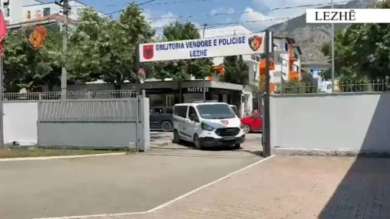 Tentoi që të vriste nënën e bashkëjetueses, duke e goditur me makinë, arrestohet i riu