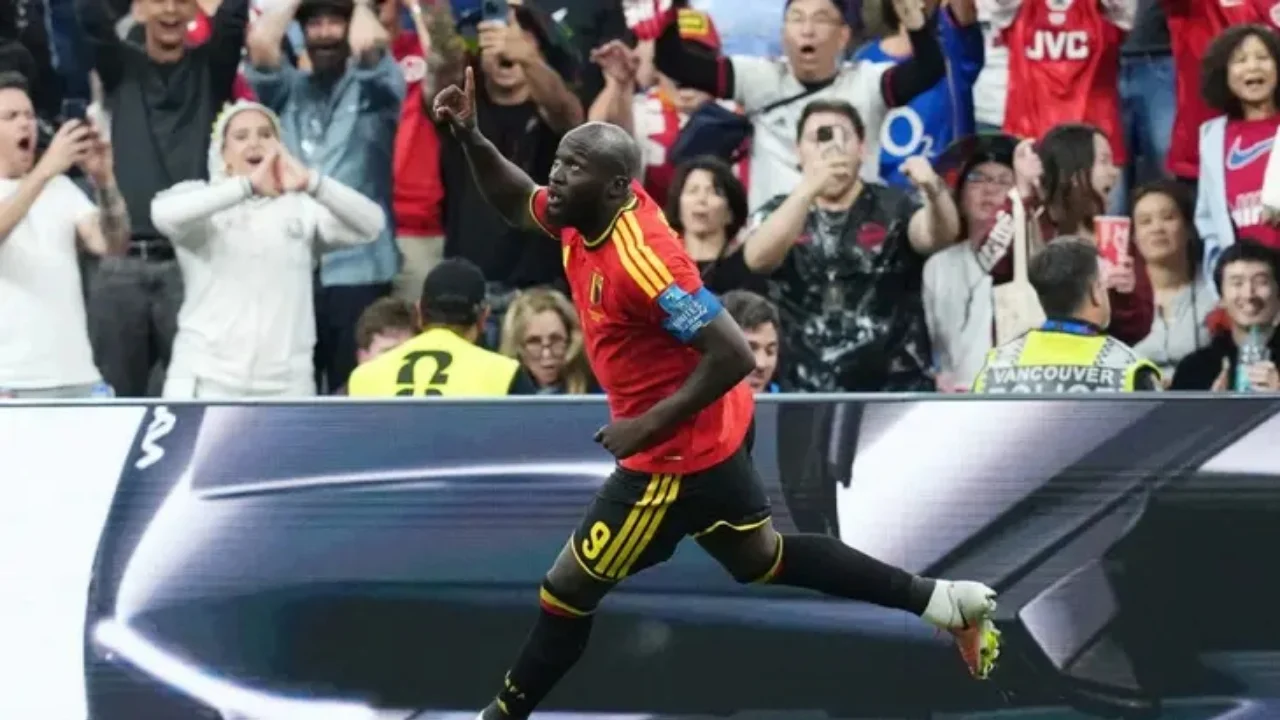 Lukaku futet nga stoli dhe arrin statistikën historike në Botëror