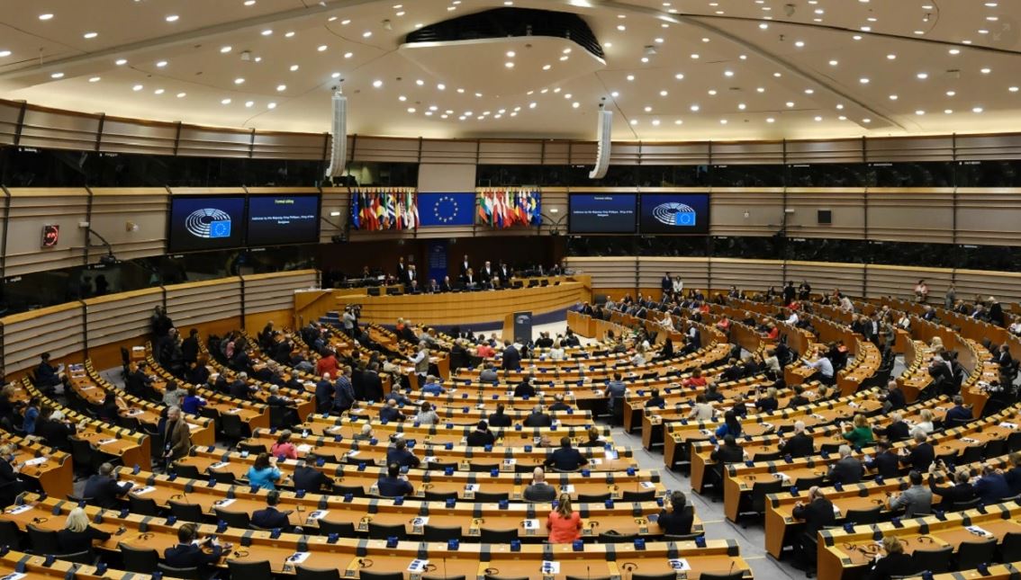 Parlamenti Europian ‘shuplakë’ Turqisë: Gjithnjë e më larg BE-së, pa progres në demokraci dhe sundimin e ligjit, shkelje ndaj Greqisë dhe Qipros