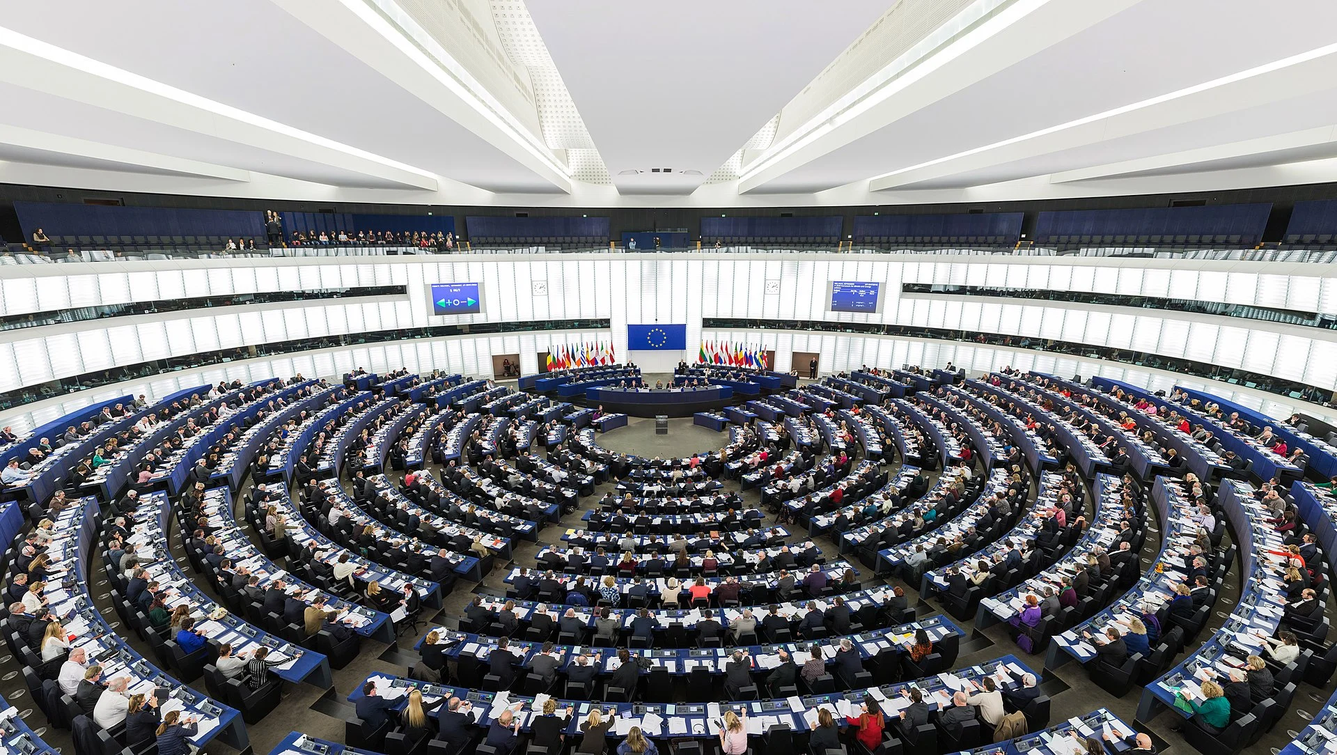 Parlamenti Evropian voton me 483 vota pro, miratohet raporti i Shqipërisë për vitin 2025