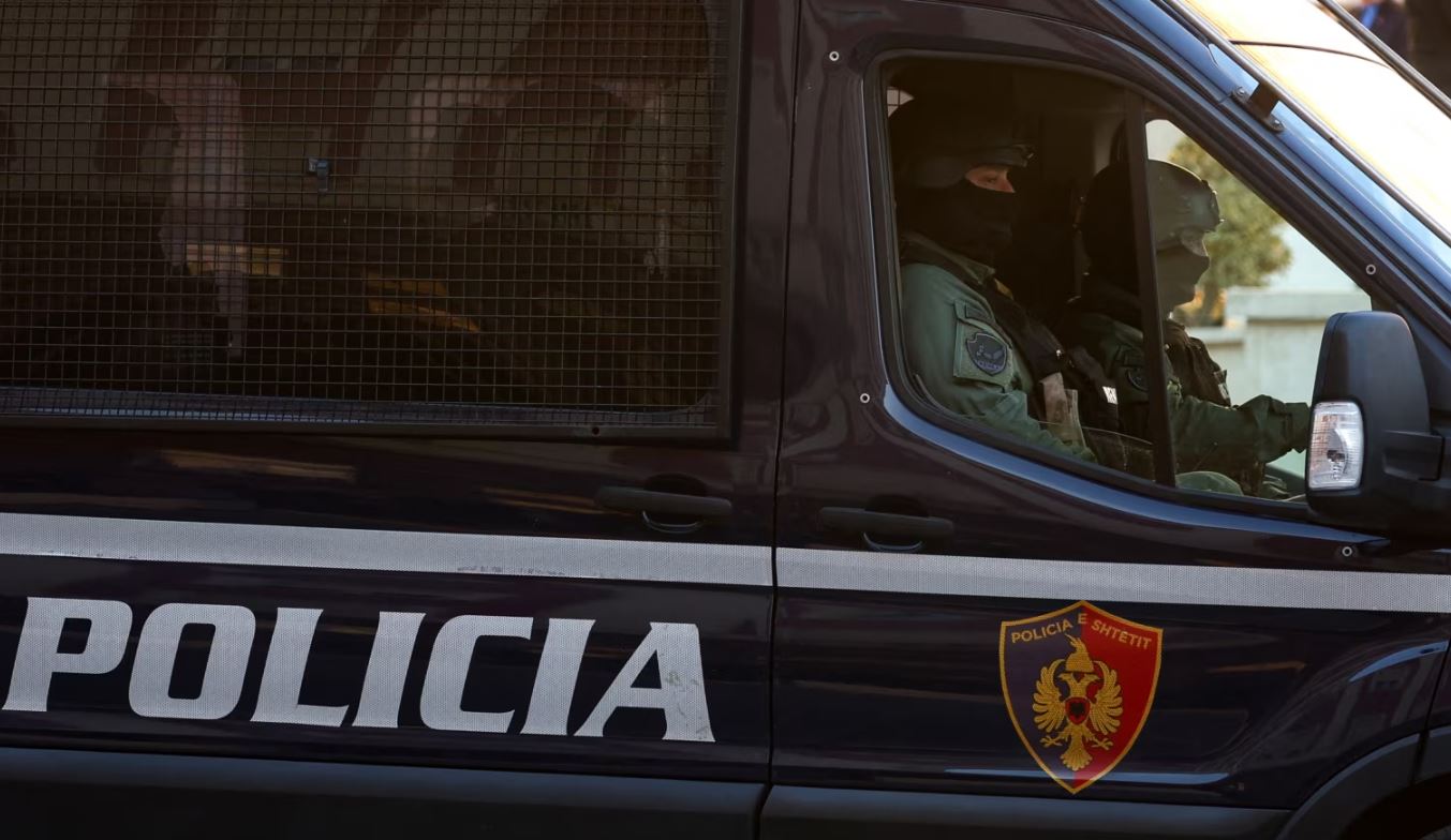 Ngjarje e rëndë në Maliq, një person vret një polic dhe plagos një tjetër