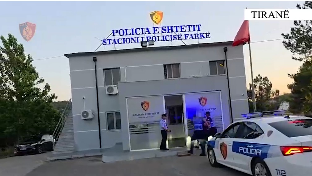 Grabiti taksistin nën kërcënimin e thikës, 27-vjeçari rezulton autor i disa vjedhjeve me armë dhe dhunë në Tiranë dhe qytete të tjera