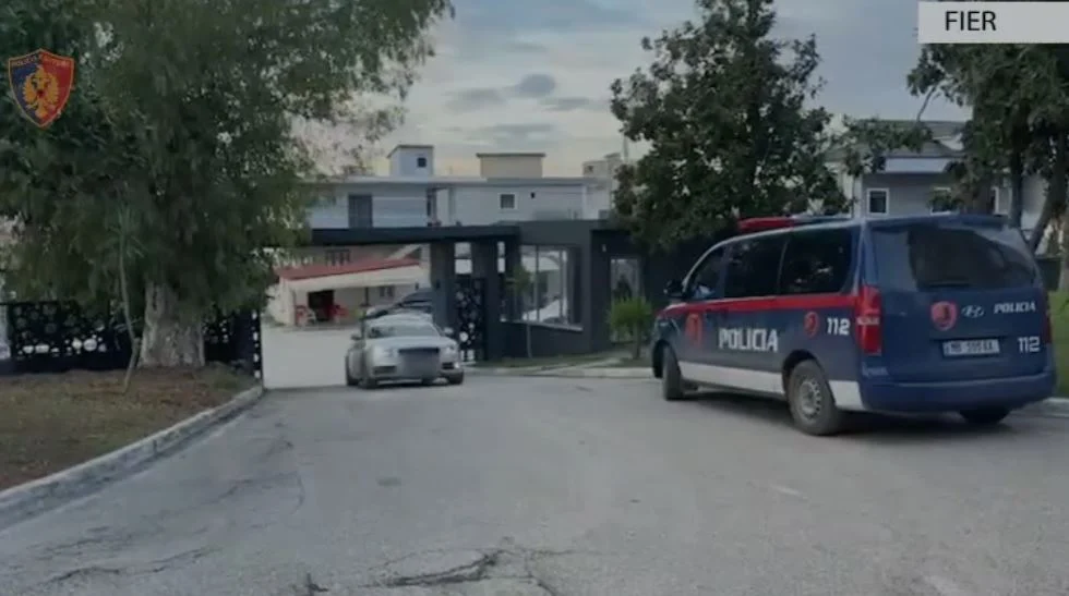 U kap duke drejtuar mjetin nën efektin e alkoolit dhe më pas rezultoi shpërndarës droge, arrestohet 38-vjeçari