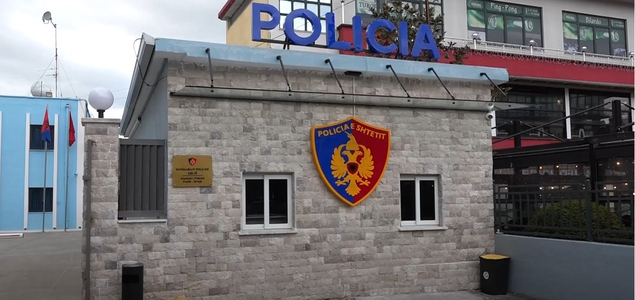 Grabitet me armë gjatë natës një pikë karburanti, shpallen në kërkim autorët! Ja shuma e parave që morën