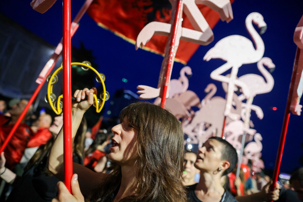 Washington Post: Protestat e Gjeneratës Z në Shqipëri i prishin lojën Edi Ramës, për herë të parë po sfidohet pushteti i tij