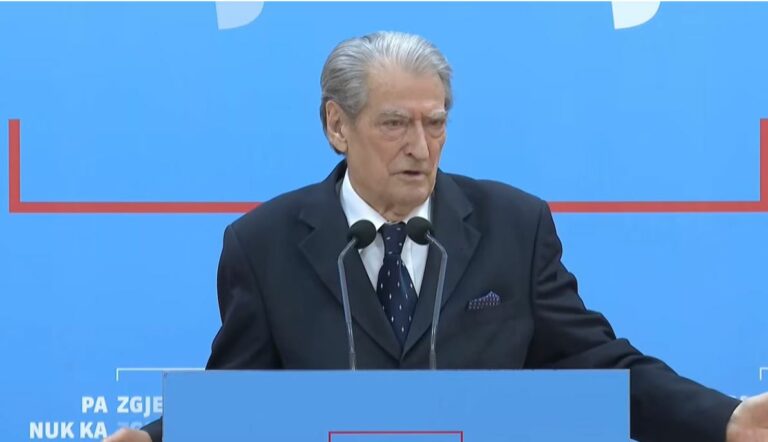 Qytetarët në Tiranë prej 5 ditësh në protestë, Berisha: E mbështesim, por s’mund të marrim përsipër asnjë hap