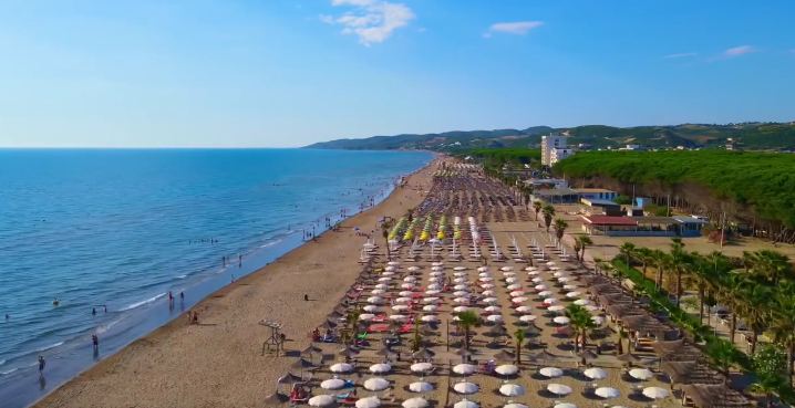 Rama publikon pamjet: Bukuria e detit të Spillesë, një nga destinacionet e verës