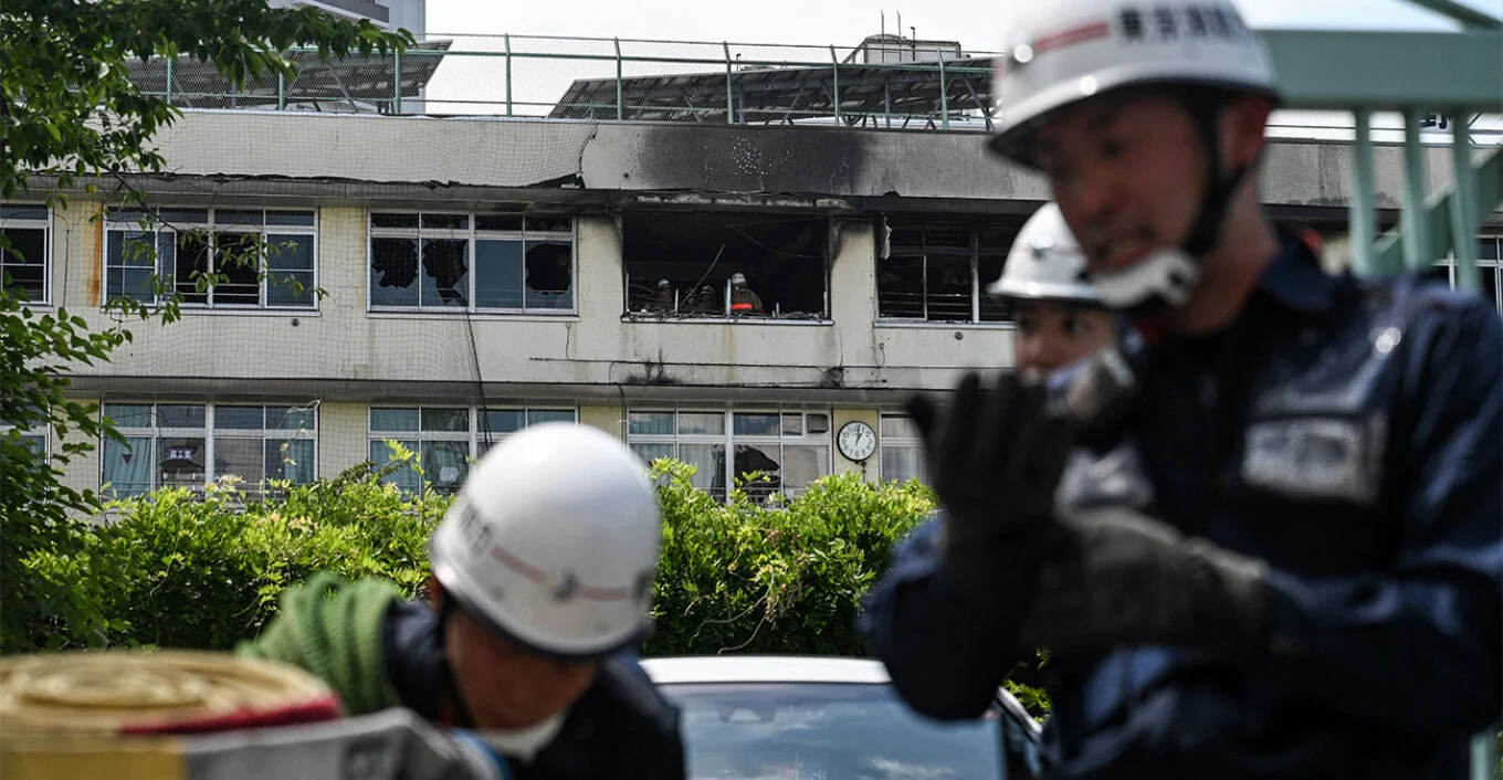 Zjarr i madh në një shkollë në Tokio, evakuohen nxënës dhe mësues