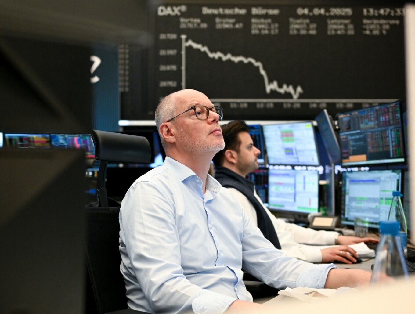 Tregjet evropiane në rënie pas rifillimit të përplasjeve mes Izraelit dhe Iranit, nafta shkon mbi 97 dollarë për fuçi
