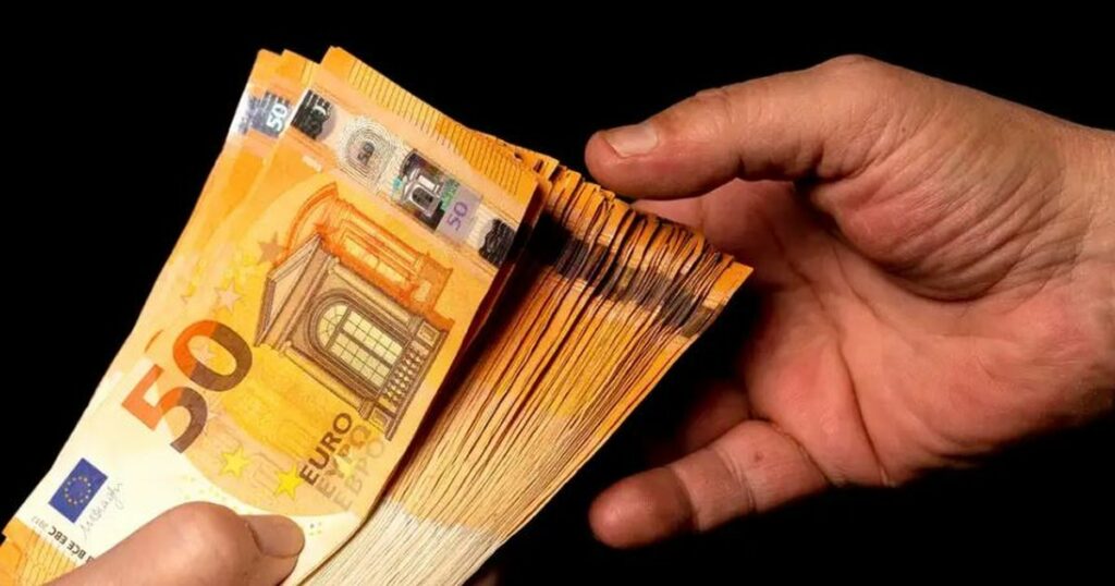 “Jam kushëriri i…”, si ra në kurth kambisti nga Durrësi. I morën 60 mijë euro