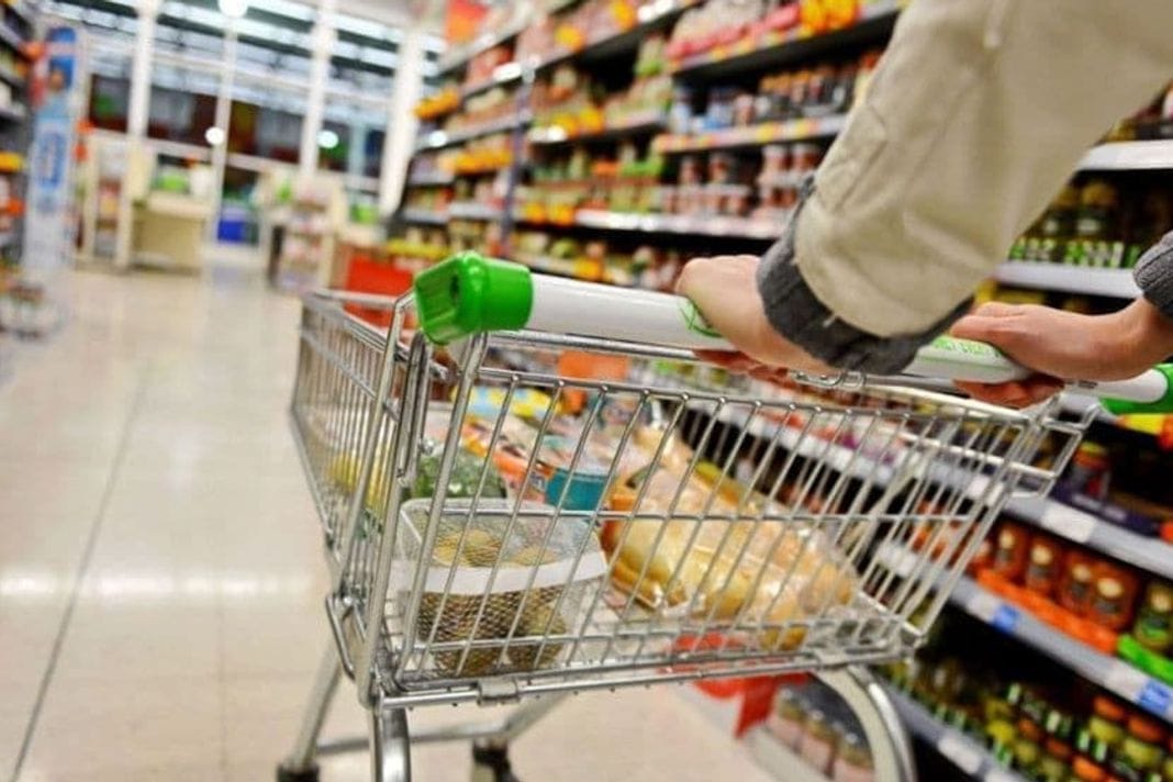 Nga zarzavatet e frutat, te qumështi e vezët, shtohet varësia nga produktet e huaja! Rriten me 16% importet e ushqimeve në janar-prill
