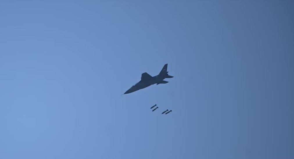 Serbia po armatoset, Vuçiç paralajmëron rritjen e arsenalit me raketa kineze dhe avionë luftarakë!