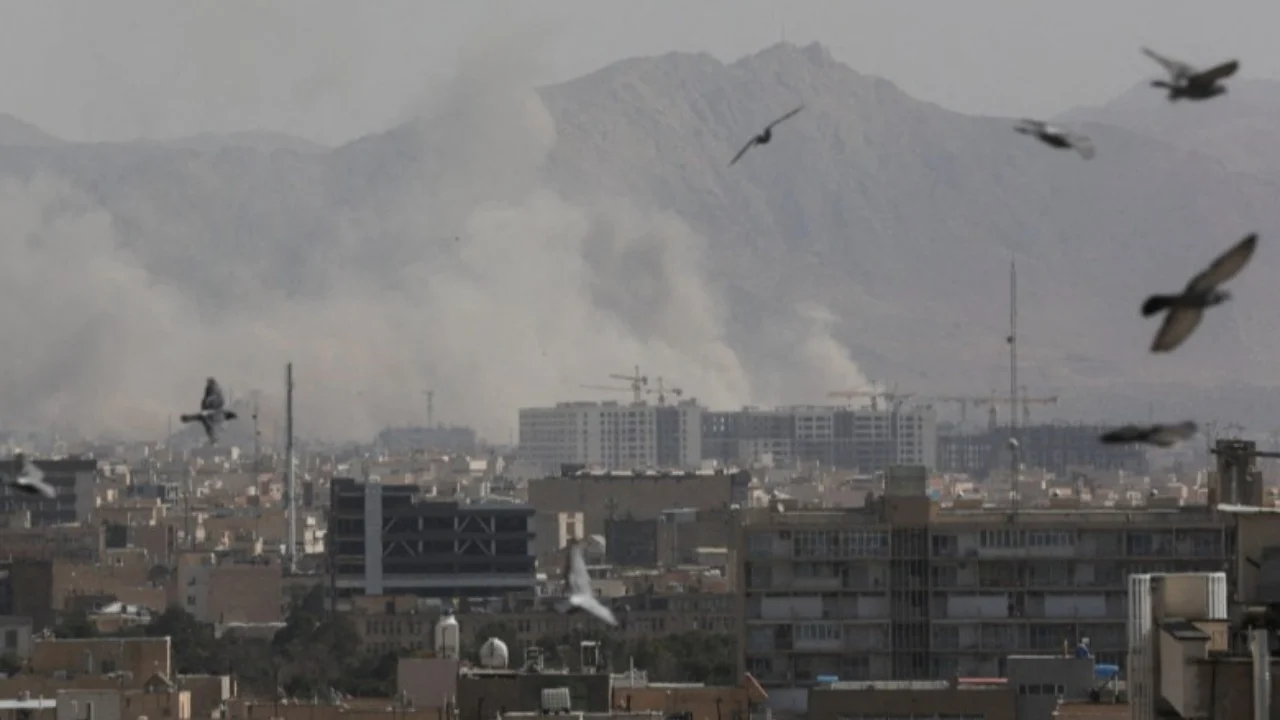 SHBA nis një tjetër valë sulmesh ndaj Iranit, Komanda Amerikane: Synojmë dobësimin e kapaciteteve ushtarake