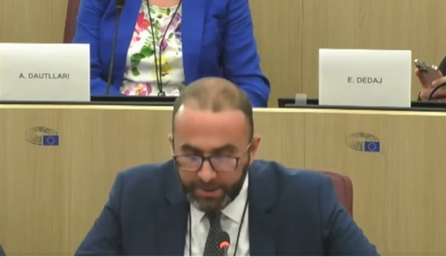 “Në Shqipëri është zhbërë shteti ligjor”/ Bardhi në PE: Edi Rama bashkëpunon krimin e organizuar në pastrimin e parave të pista