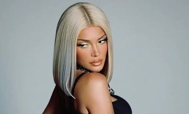 A do të rikthehet këngëtarja Era Istrefi në skenën muzikore me një projekt të ri?