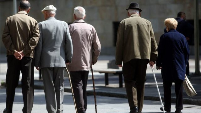 Kush po e paguan faturën e pensionistëve; Shërbimet shtetërore mbulojnë vetëm 1% të të moshuarve