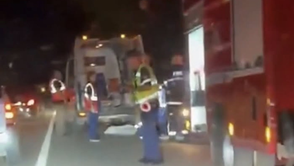 E rëndë në aksin Librazhd-Përrenjas, guri bie mbi automjetin në lëvizje! Ndërron jetë 42-vjeçari