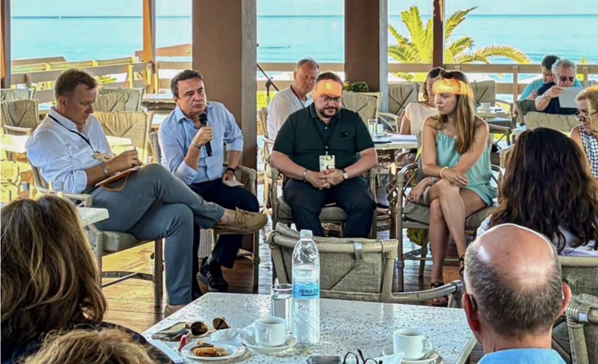 Kurti në Greqi: Demokracitë duhet të fuqizohen përballë autokracive dhe sfidave globale