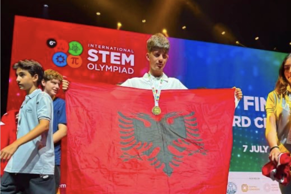 15-vjeçari nga Cërriku fiton medaljen e artë në Olimpiadën Ndërkombëtare STEM