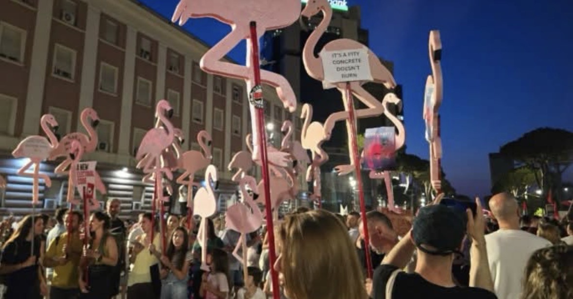Dita e 39-të, protestuesit nisin marshimin në rrugët e Tiranës