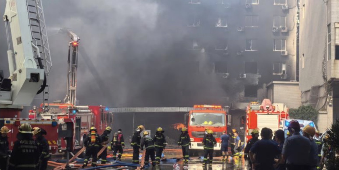28 të vdekur nga zjarri në një fabrikë këpucësh në Kinë