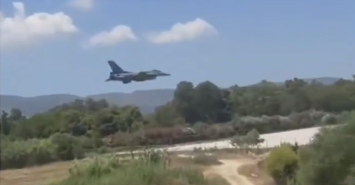 F-16 përfshihet nga flakët pas uljes emergjente në Greqi, piloti shpëton në kohë