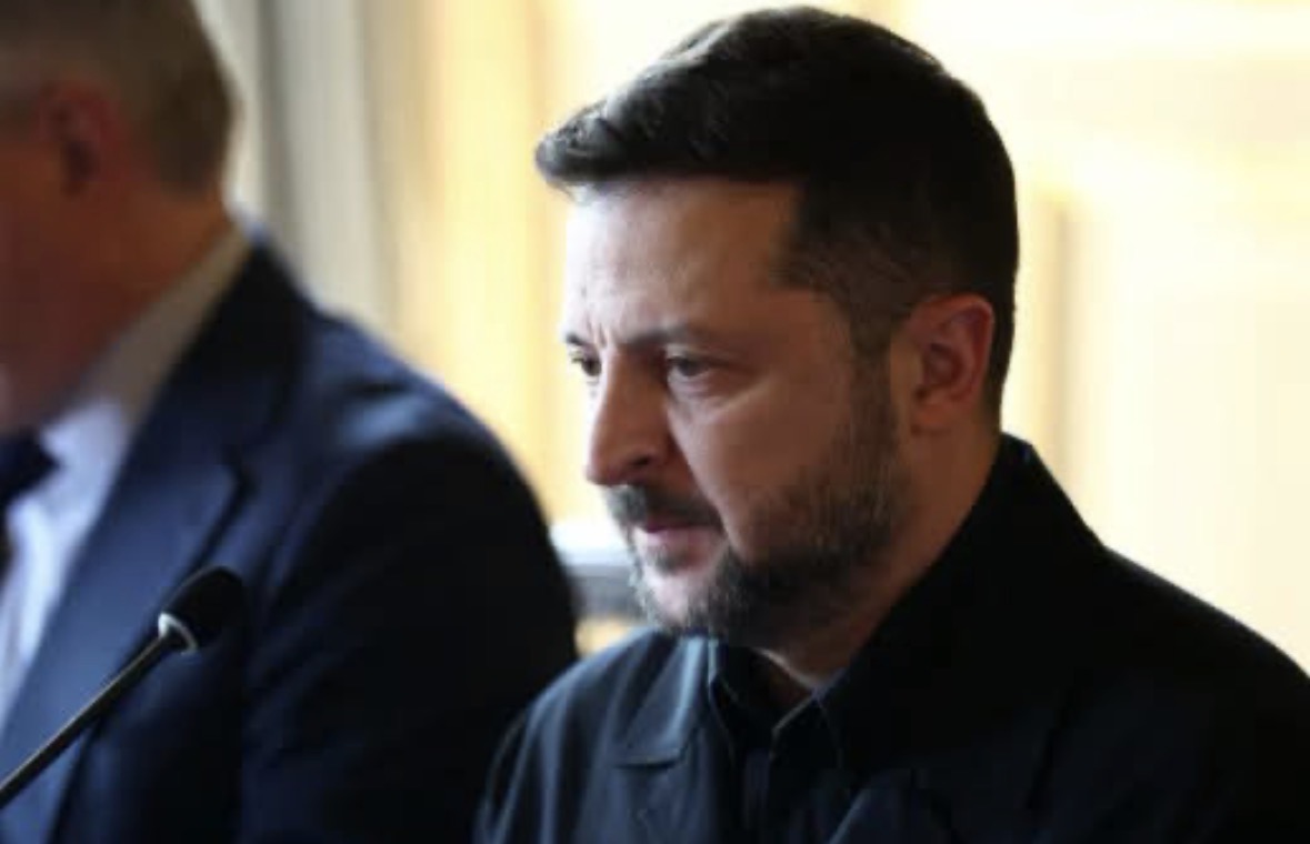 Hetimi për korrupsion sjell një riorganizim të papritur të qeverisë së Zelenskyt