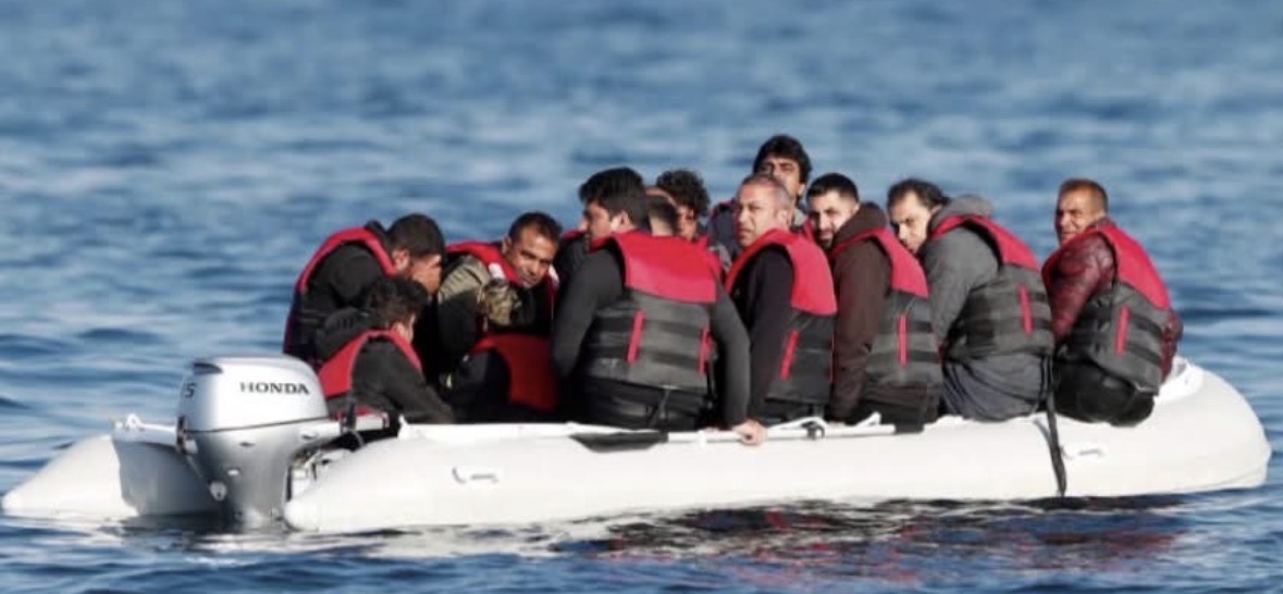 Tragjedi në Mesdhe, përmbyset varka me emigrantë në brigjet e Libisë! Dyshohet për 50 të mbytur