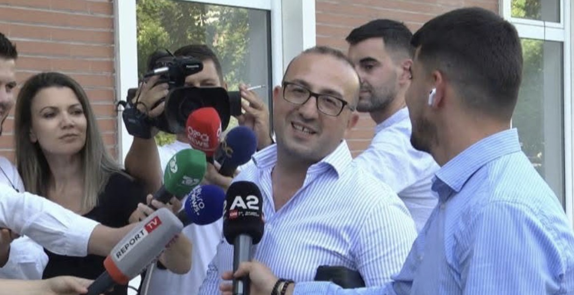 Korreshi flet për gazetarët për garën përballë Nokës si Sekretari i Përgjithshëm: Vendimin e mora sot
