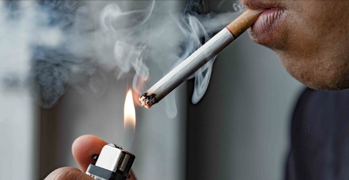 Duhani rrezikon shikimin/ Pirja e cigareve mund të shkaktojë dëmtime të pakthyeshme në sy 