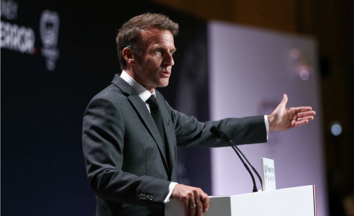 Macron premton rindërtimin pas zjarreve në Francë: Shteti do të jetë në terren sa të jetë e nevojshme