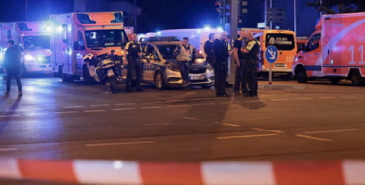 Tronditet Berlini: Furgoni përplas turmën, një i vdekur dhe 15 të plagosur 